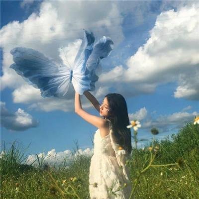 橙色女孩